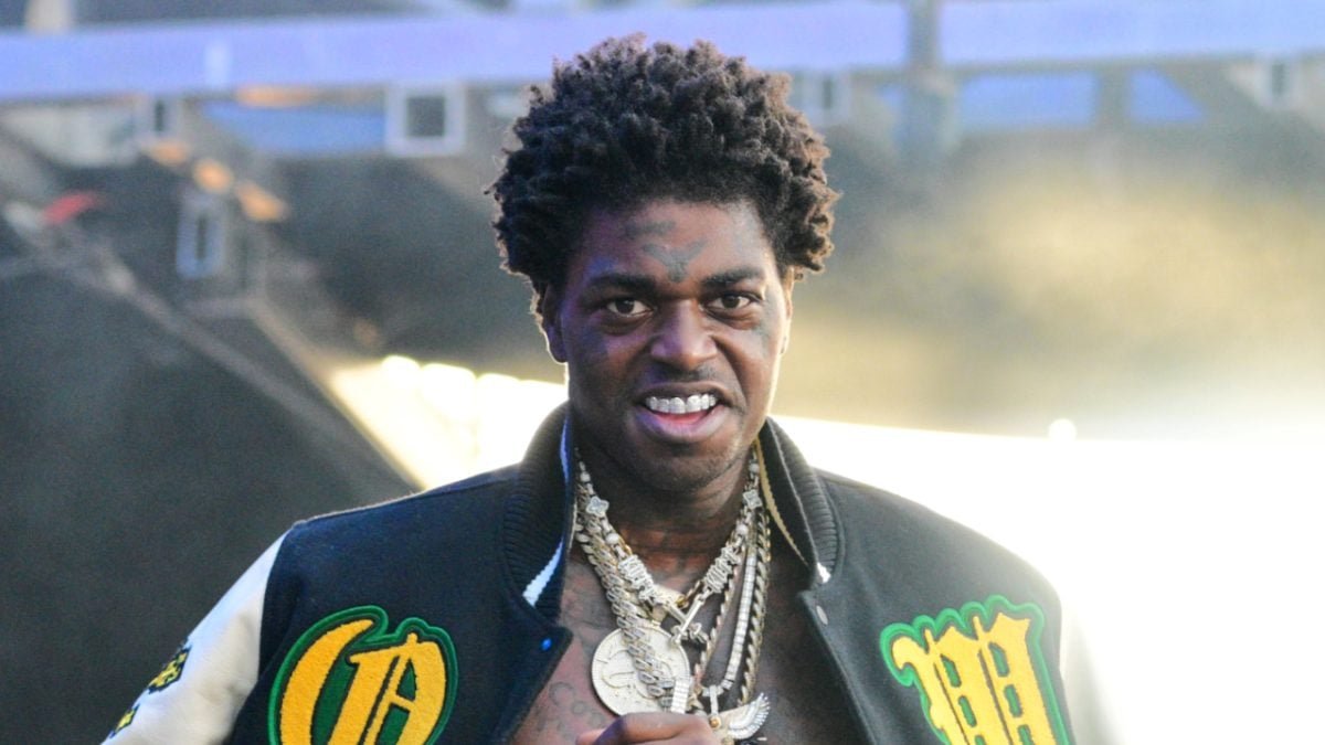 Kodak Black Swallows Pills On Camera Despite Sobriety Journey